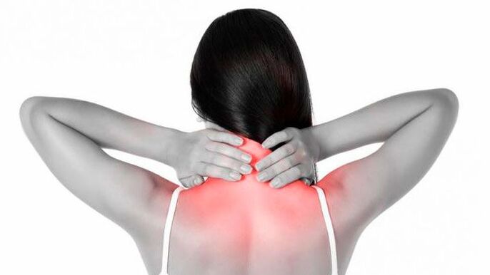 dolore al collo e alle spalle con osteocondrosi cervicale