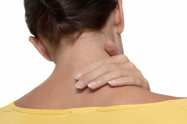 dolore al collo come sintomo di osteocondrosi cervicale